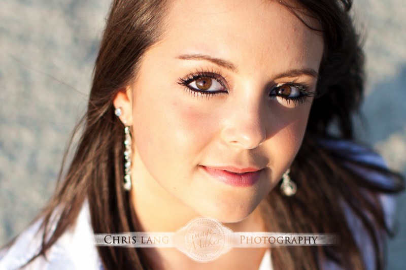 Picture of high schools senior on Wrightsville Beach
