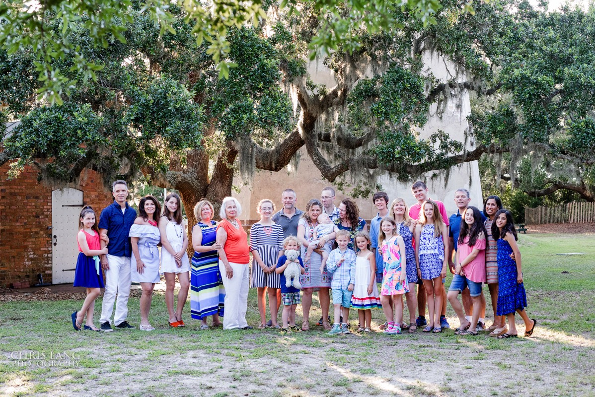  family pictures while on vacation - Photo idea - family portraits - Bald Head Island Family Photo - BHI Photographers - Family Photo - Bald Head Island Photography - Chris Lang Photography  - 