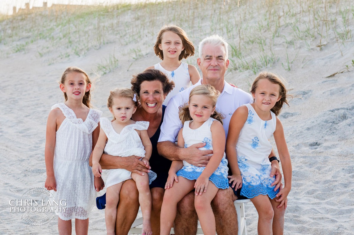 Grandparents with their grandchildren - generation picture - Wrightsville Beach -family portraits - family picture - family photography - wilmington nc family photogrpahers - chris lang photography