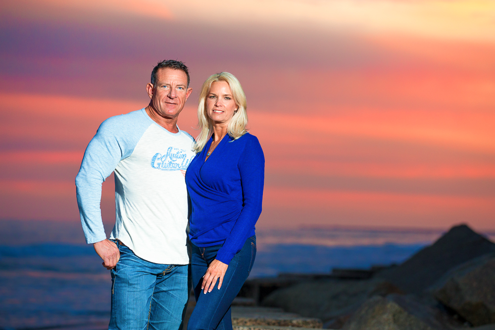 Picture of Couple at Fort Fisher Carolina Beach.  Lifestyle Phootgoraphy