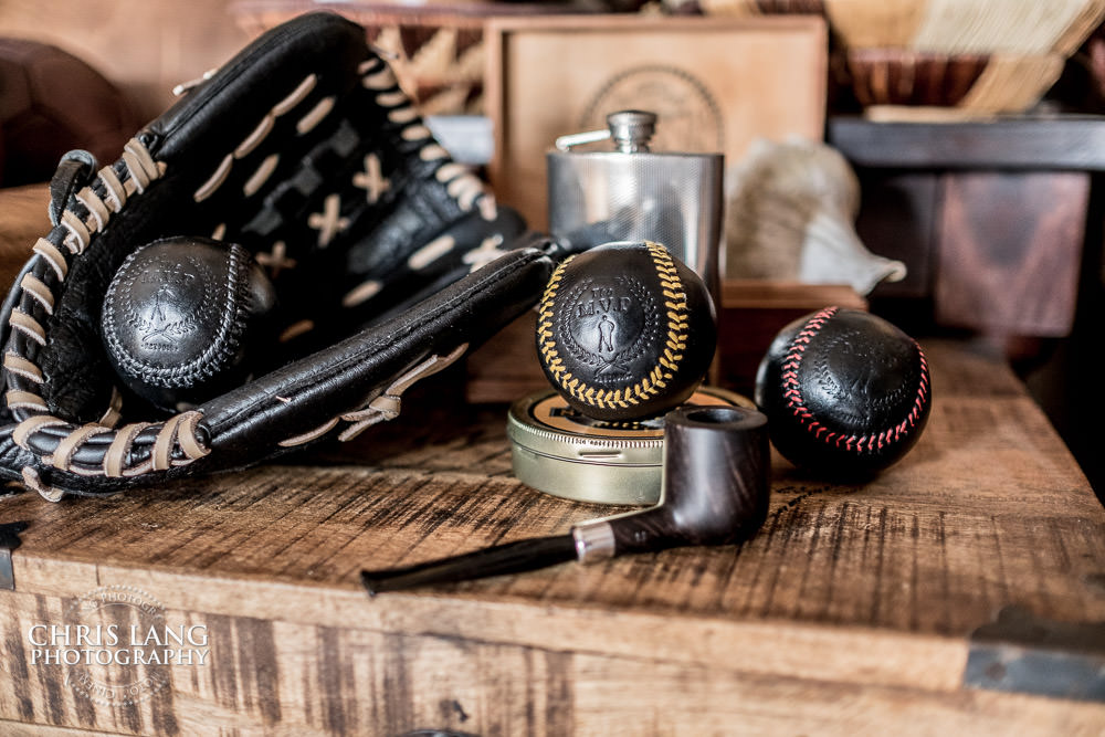 - Modest Vintage Player - Product Photographgy  - Commercial Photography - Commercial Photographers - Wilmington - North Carolina - Chris Lang Photography 