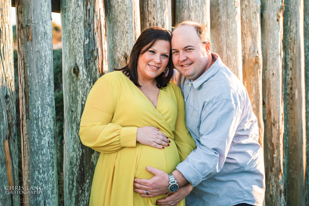 couple maternity photo - baby bump picture - maternity - wilmington nc maternity photographers - chris lang photography -  pregnancy photos -  maternity photo ideas