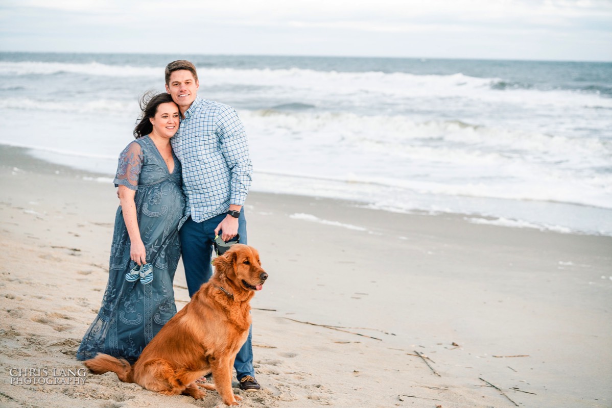 husband & wife maternity photo on the beach -  maternity - wilmington nc maternity photographers - chris lang photography -  pregnancy photos -  maternity photo ideas