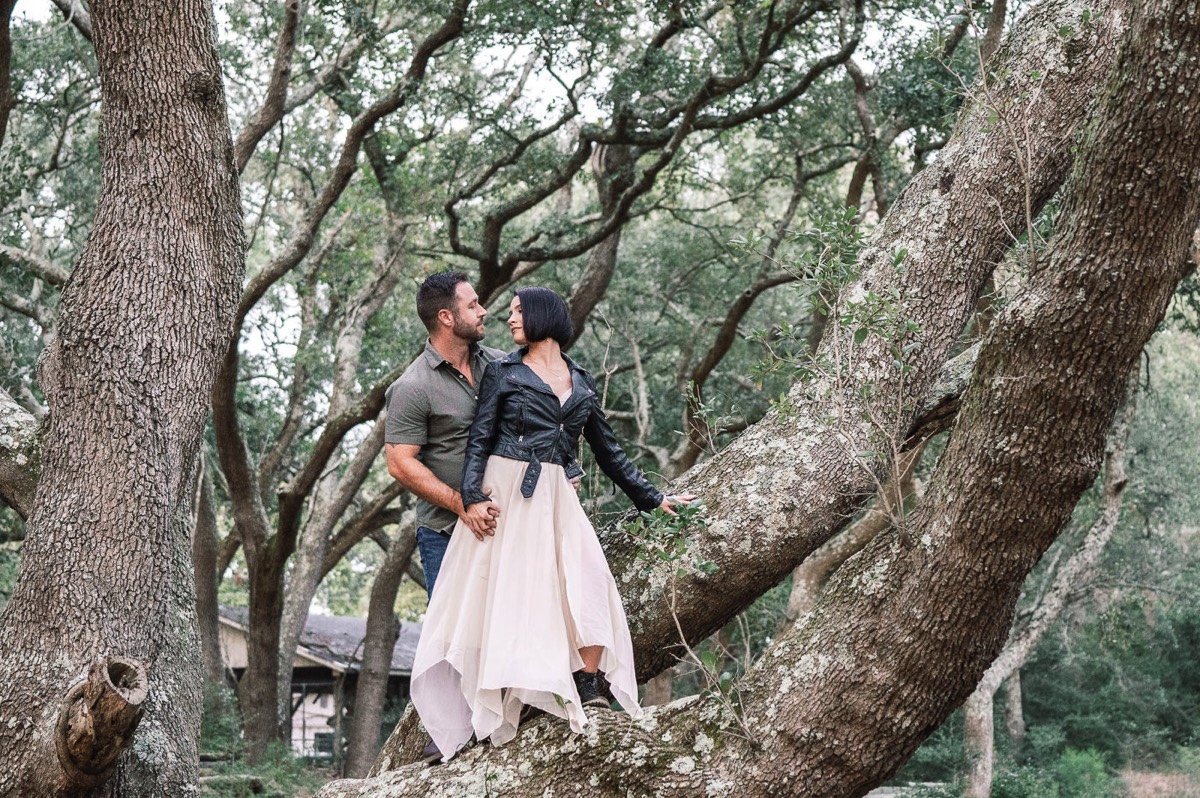 - Engagement Photography -  Engagement Photographers - Wilmingrton - NC - Chfris Lang Photography - Engageent photography ideas 
