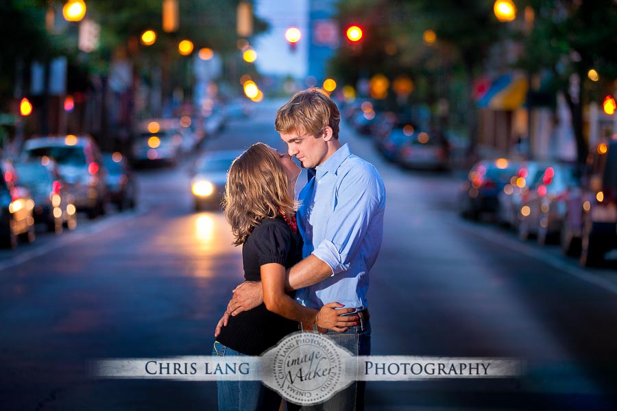 City Engagement Photography - Engagement Picture Ideas -  Couple Photos - Engagement Poses - Engagement Photographers - Wilmingotn NC